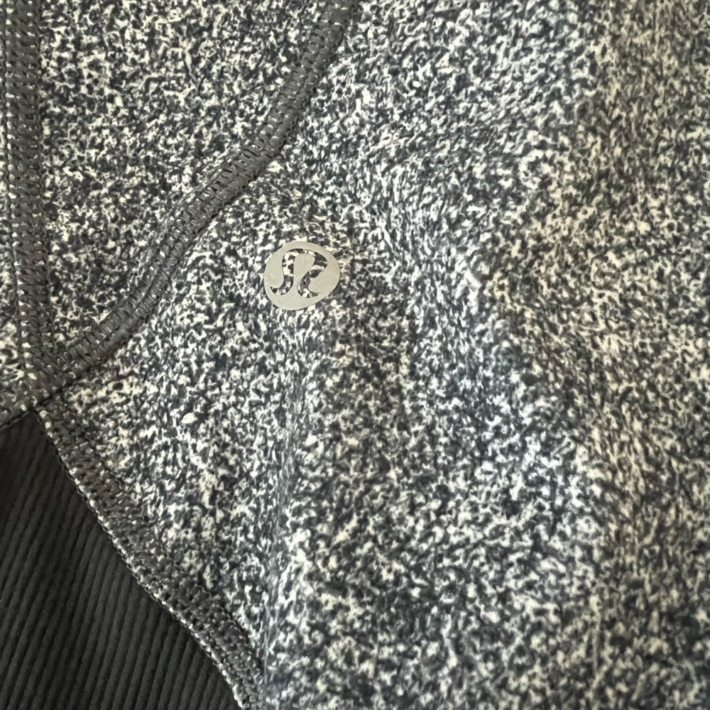 Lululemon Jacket - Picture 5 of 5